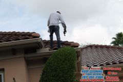 10_08_14_Tile_Roof_Cleaning_Royal_Oaks_40.jpg