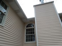 Non pressure siding wash By Kleen Roofs in Grand Rapids, Mi